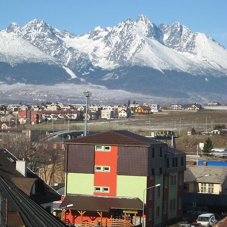 Penzion Slavia Poprad Buitenkant foto