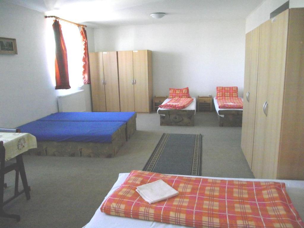 Penzion Slavia Poprad Kamer foto