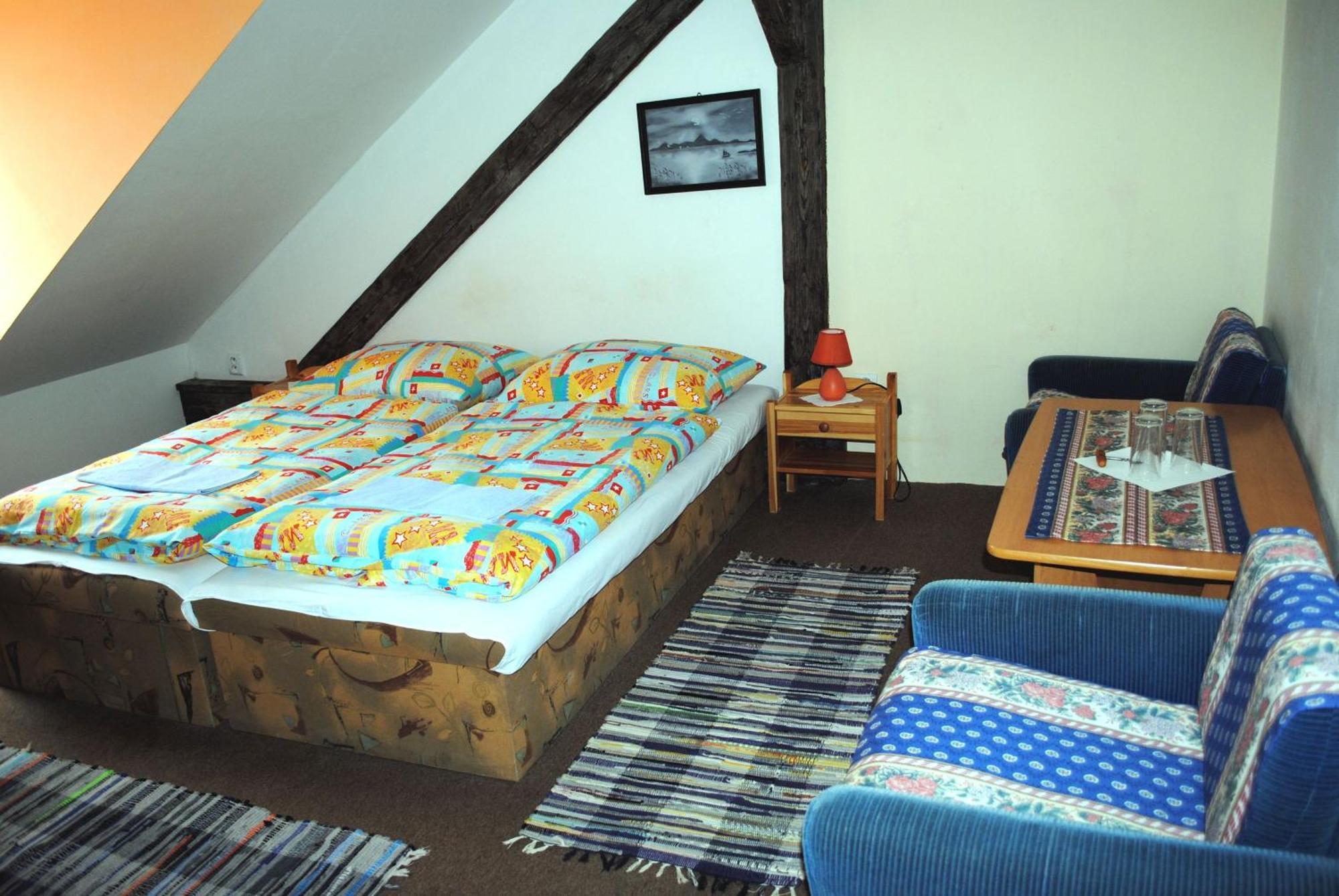 Penzion Slavia Poprad Buitenkant foto