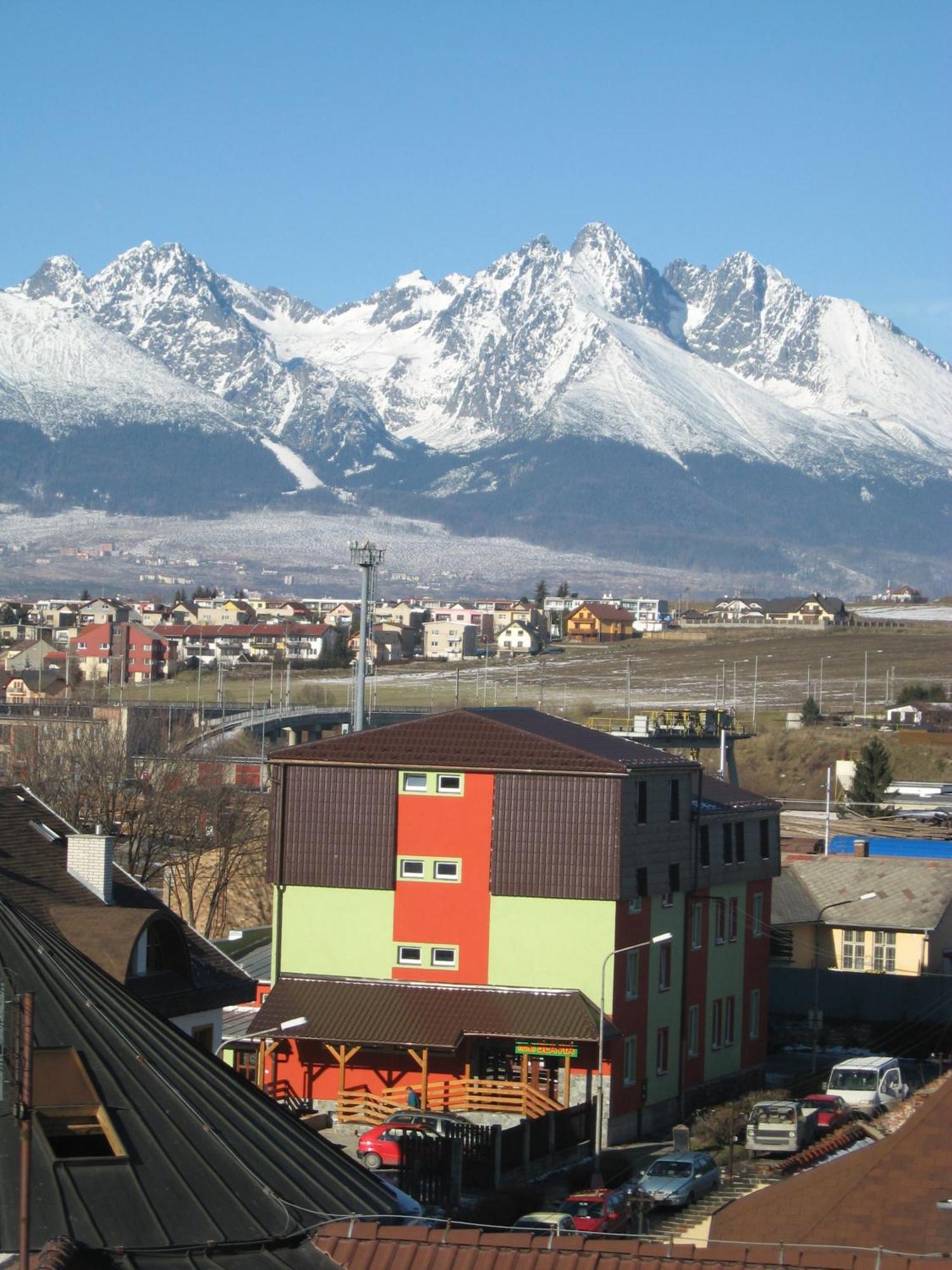 Penzion Slavia Poprad Buitenkant foto