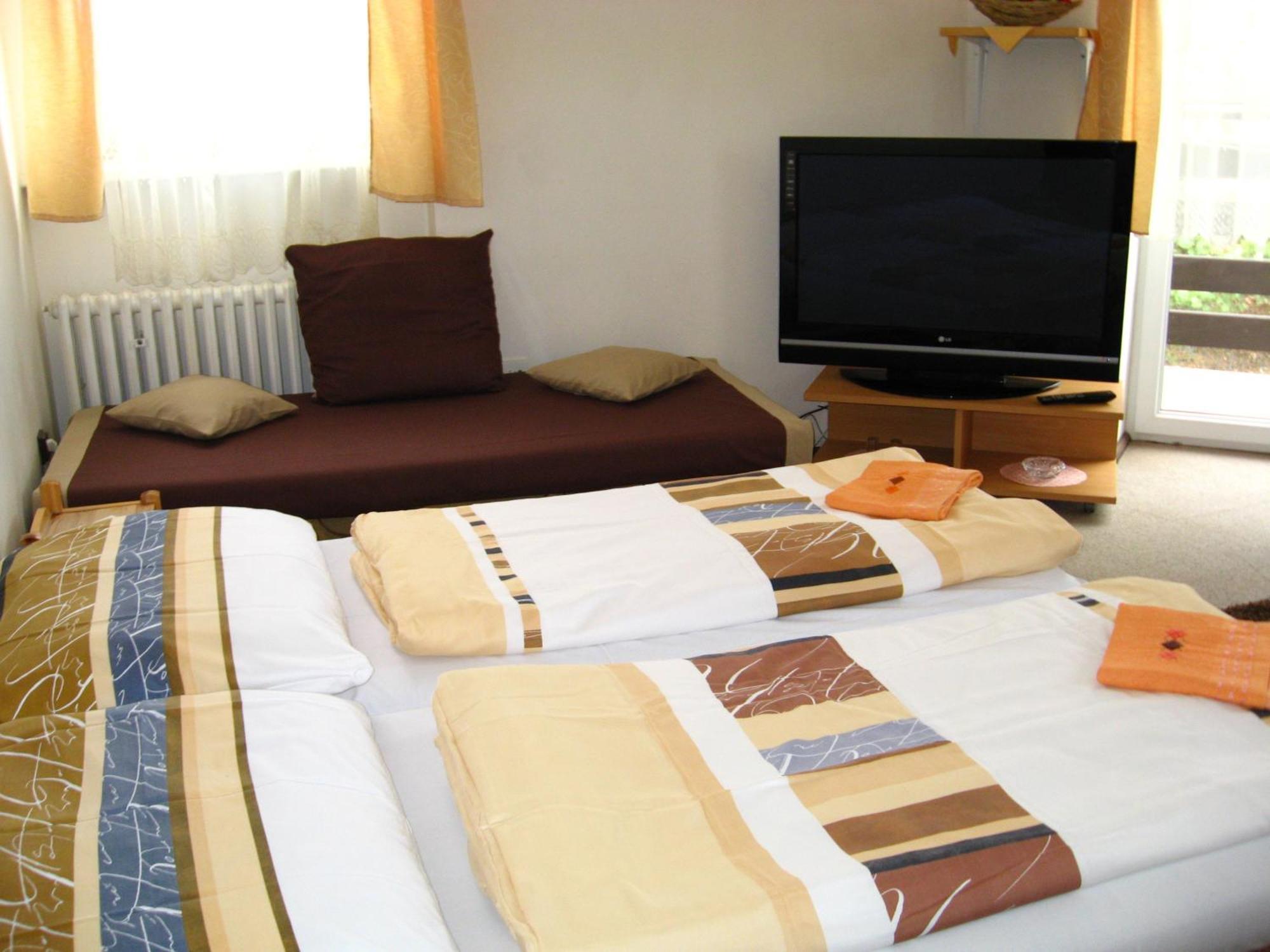 Penzion Slavia Poprad Buitenkant foto